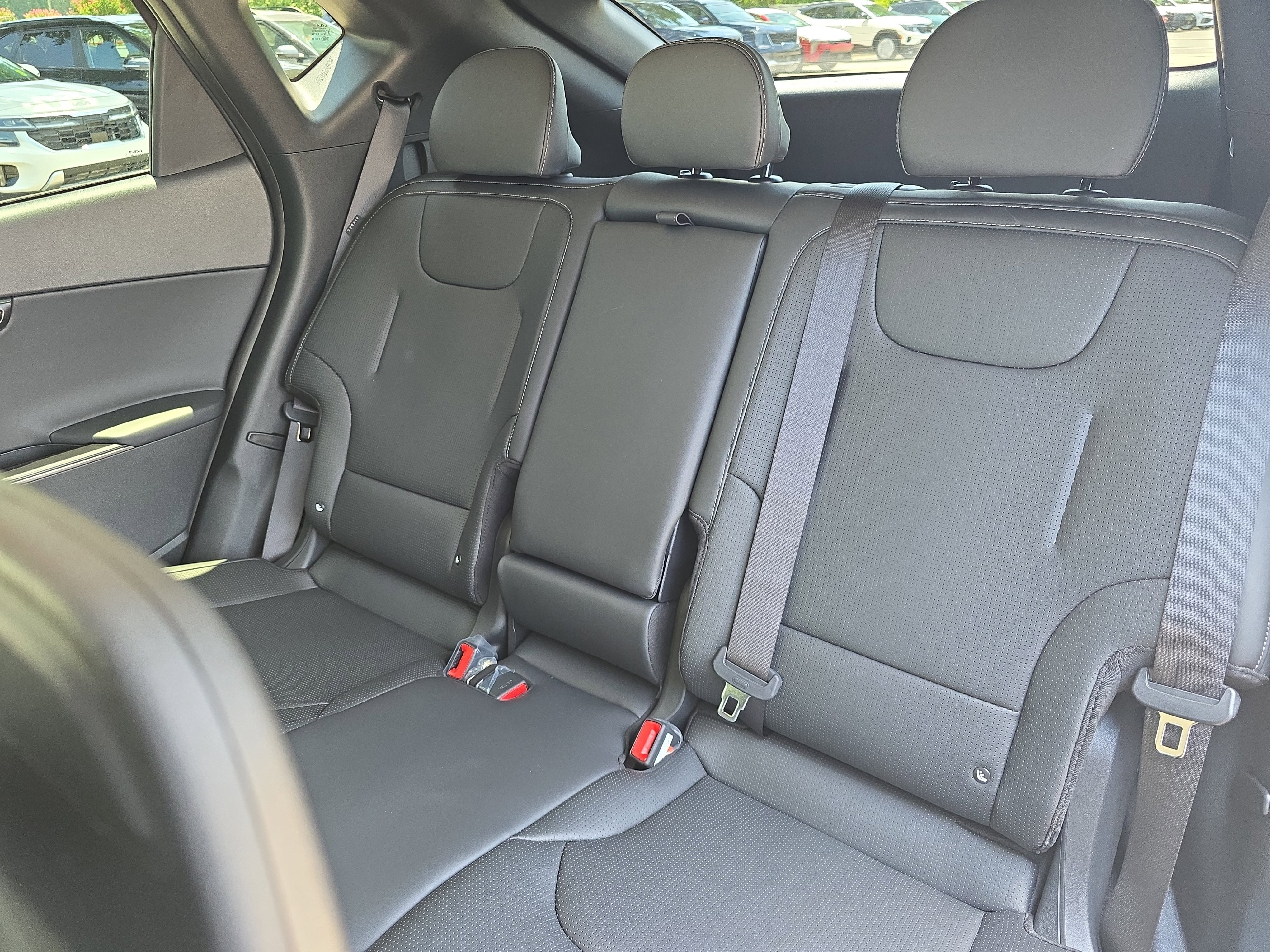 New 2025 Kia EV6 Wind image 14