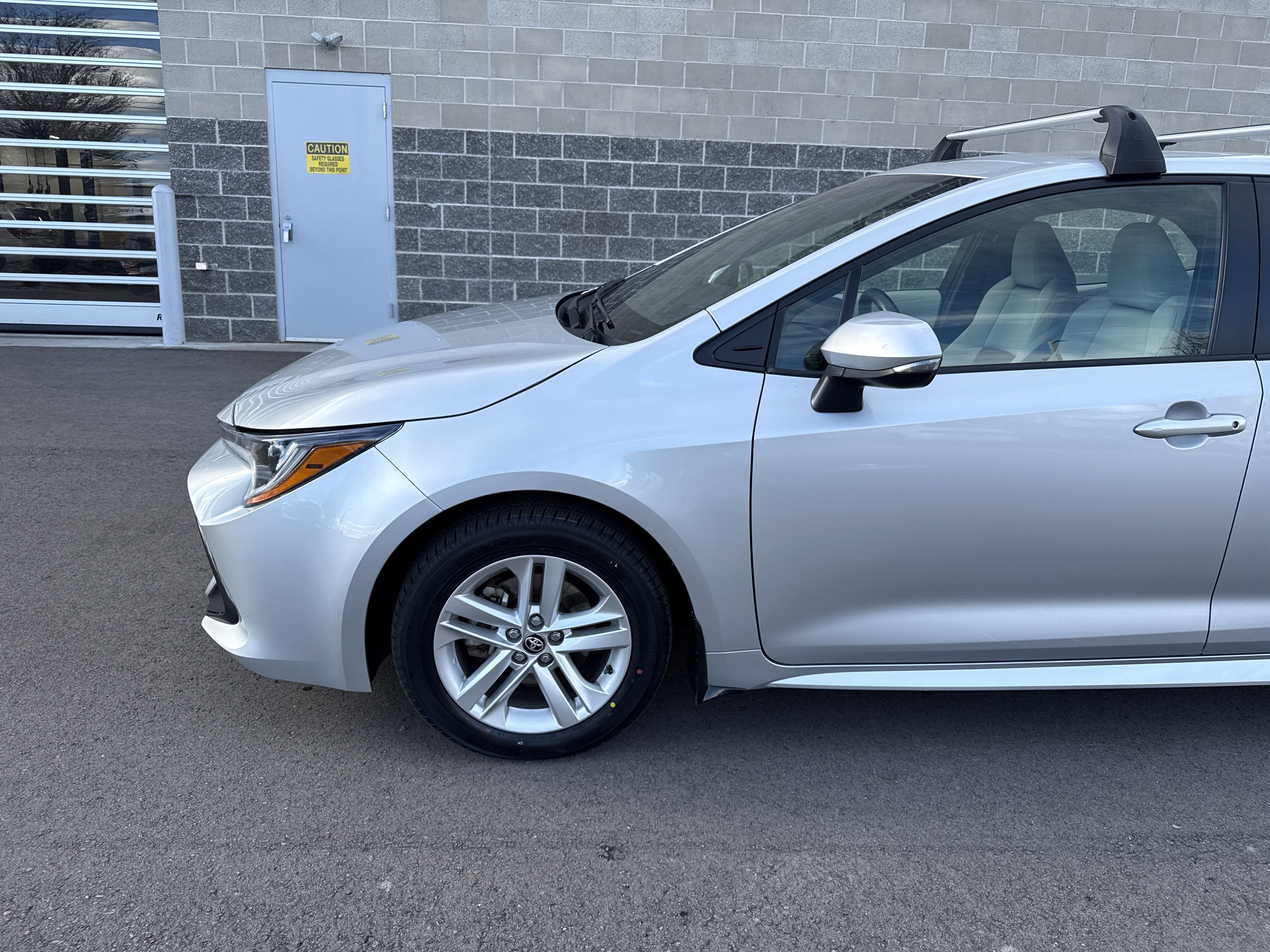 Used 2019 Toyota Corolla SE image 2