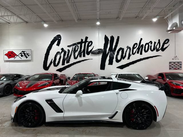 Used 2016 Chevrolet Corvette Z06 w/ Z07 Performance Package RWD image 2