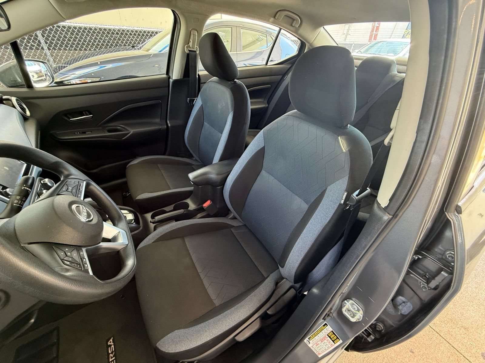 Used 2025 Nissan Versa SV FWD image 34