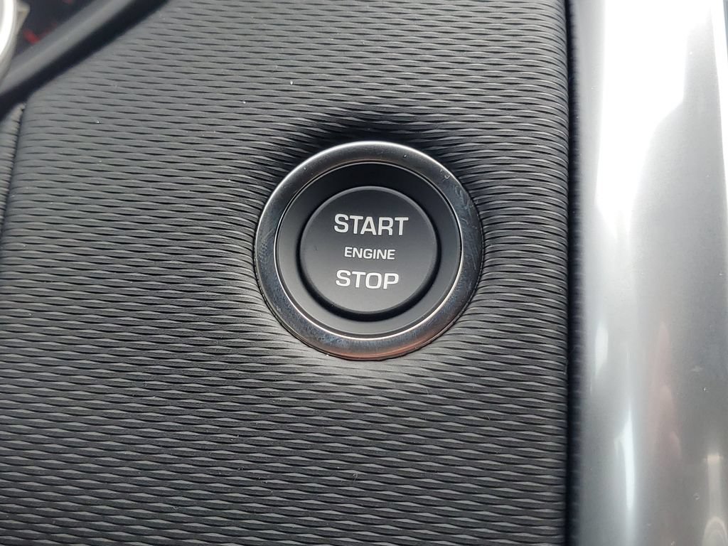 New 2026 Land Rover Discovery Limited Edition AWD/4WD image 19