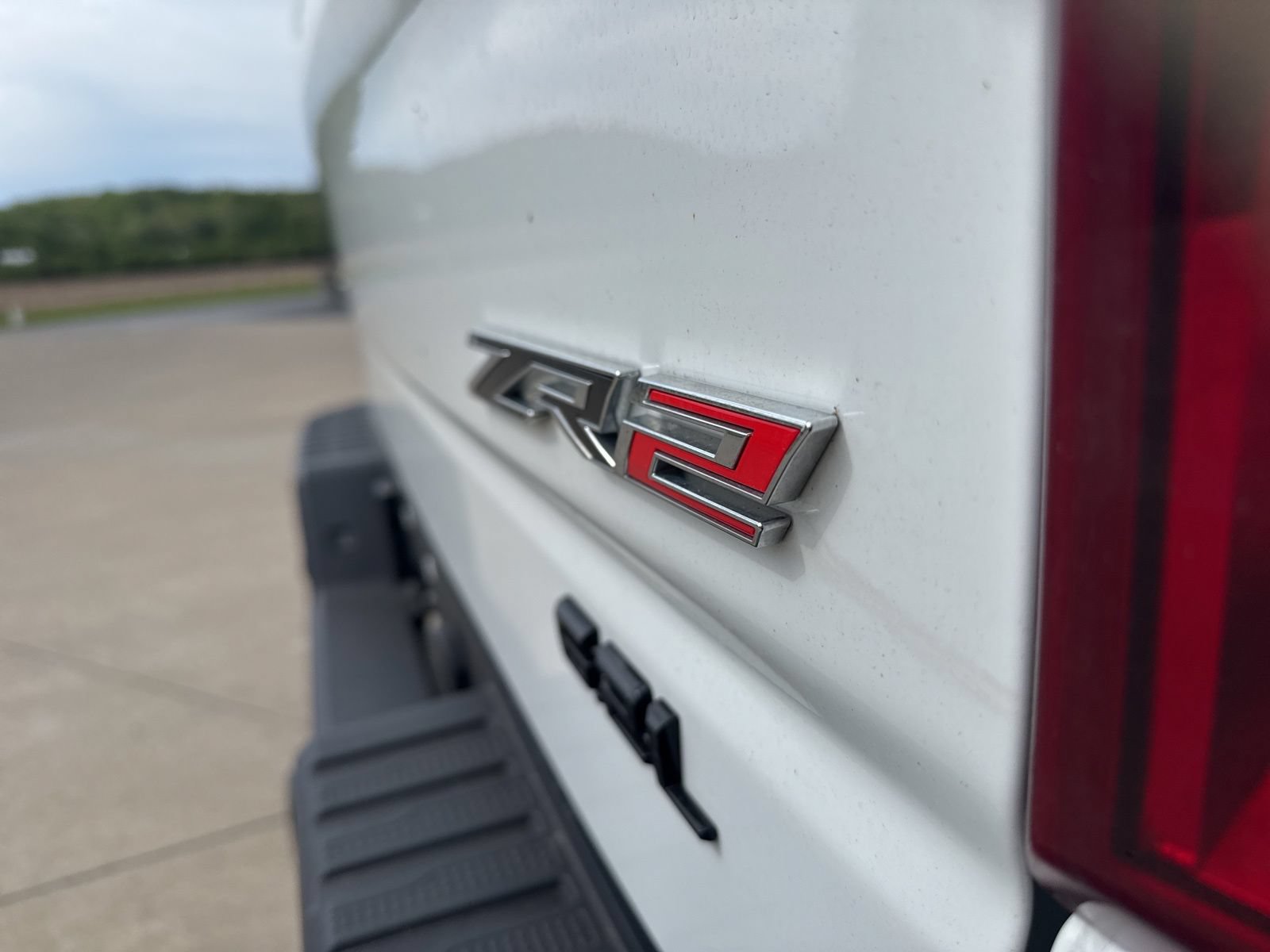 Used 2024 Chevrolet Silverado 1500 ZR2 w/ Technology Package AWD/4WD image 10