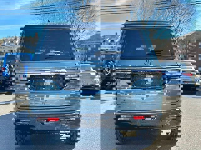 New 2026 Jeep Grand Wagoneer Summit image 4