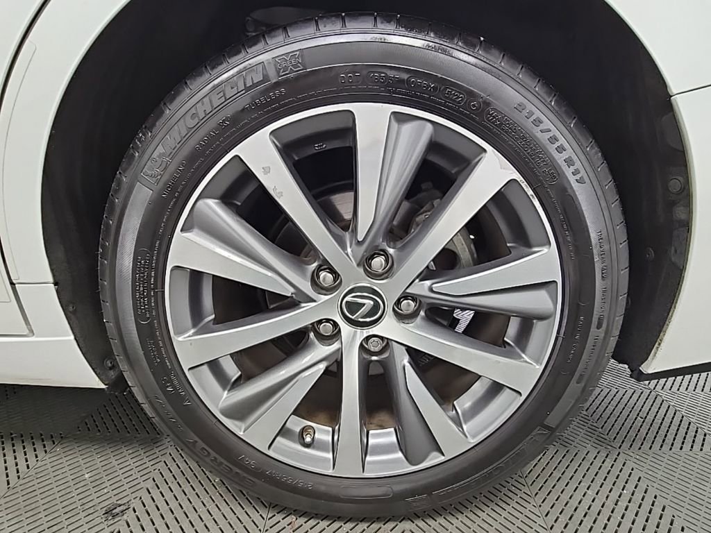 Used 2019 Lexus ES 350 image 43