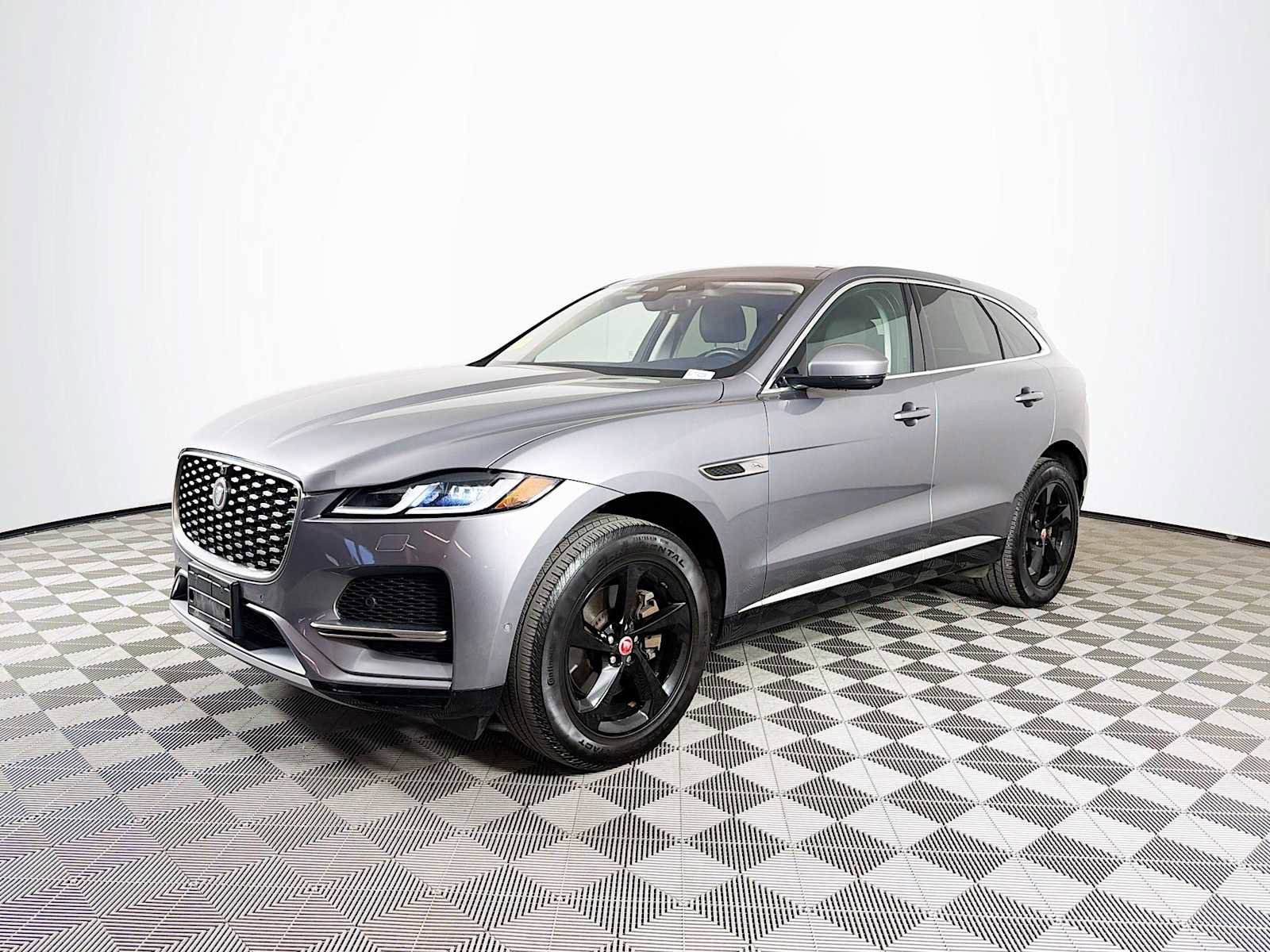 Used 2021 Jaguar F-PACE AWD/4WD image 1