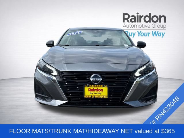 Used 2024 Nissan Altima 2.5 SV FWD image 2