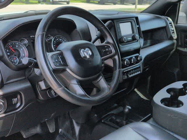 Used 2024 RAM 5500 Tradesman w/ Chrome Appearance Group AWD/4WD image 10