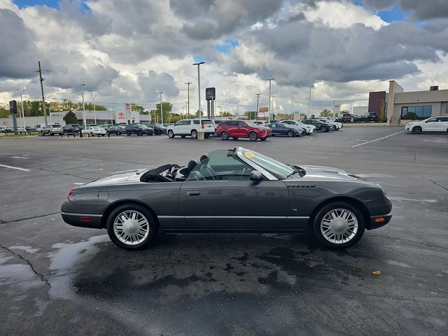 Used 2003 Ford Thunderbird image 28