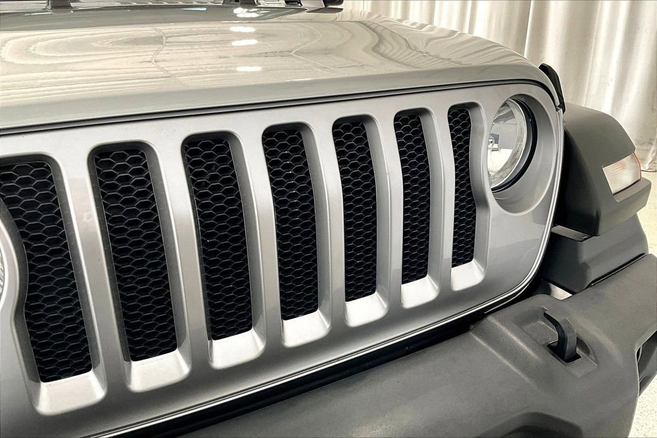 Used 2020 Jeep Wrangler Sport image 29