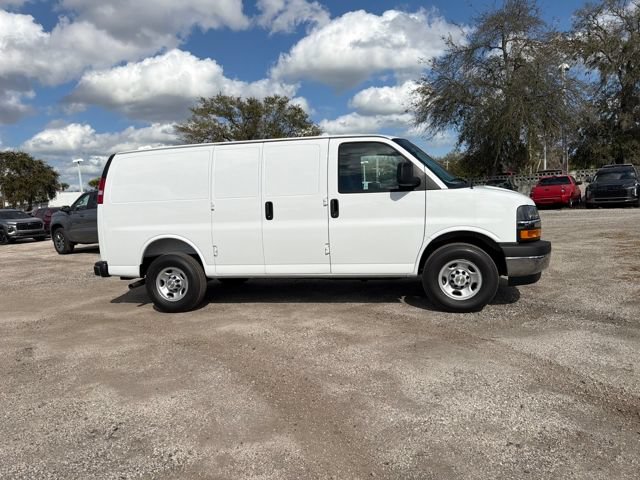New 2026 Chevrolet Express 2500 w/ Driver Convenience Package RWD image 19