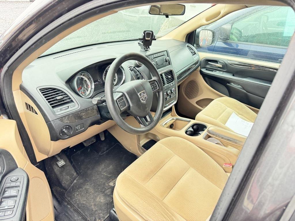 Used 2016 Dodge Grand Caravan SXT image 13