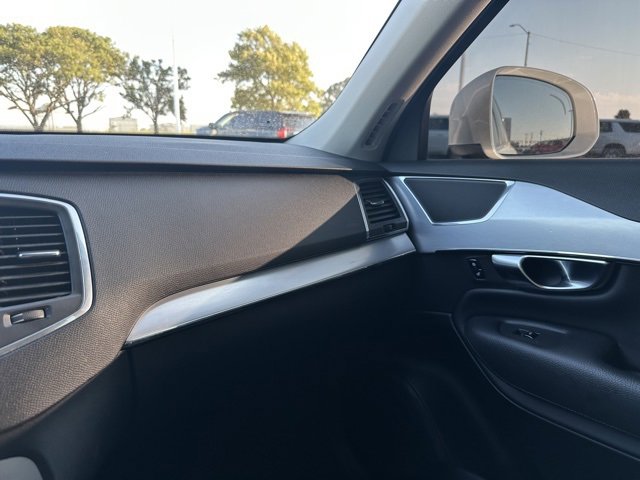 Used 2018 Volvo XC90 T5 Momentum w/ Convenience Package image 27