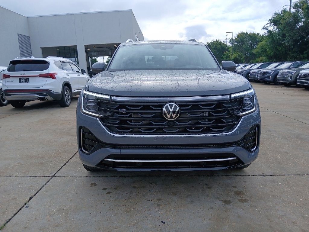 New 2026 Volkswagen Atlas SEL Premium R-Line AWD/4WD image 2