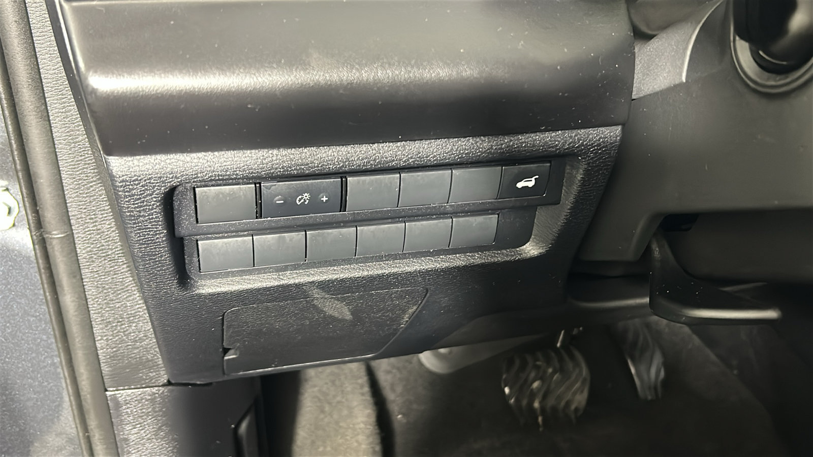 Used 2025 Mitsubishi Outlander SE AWD/4WD image 22