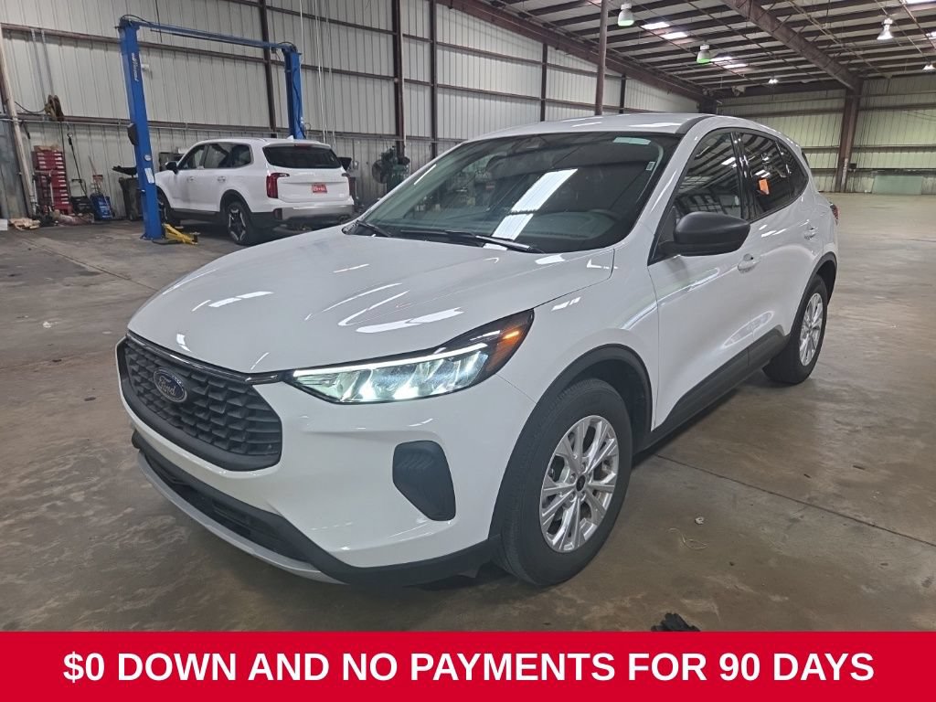 Used 2025 Ford Escape Active FWD image 1