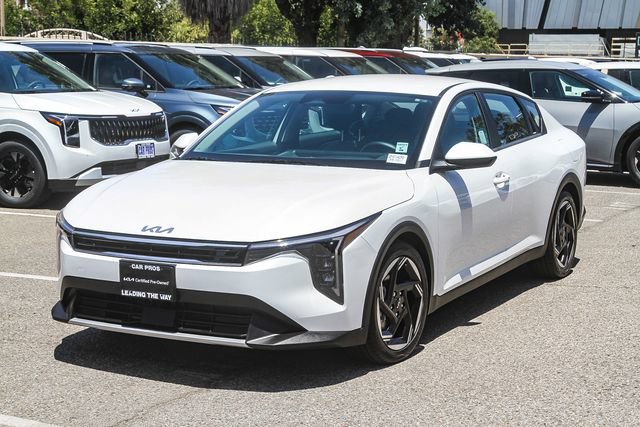 Certified 2025 Kia K4 GT-Line Turbo FWD image 4