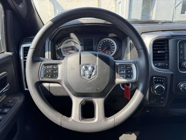Used 2024 RAM 1500 Warlock AWD/4WD image 18