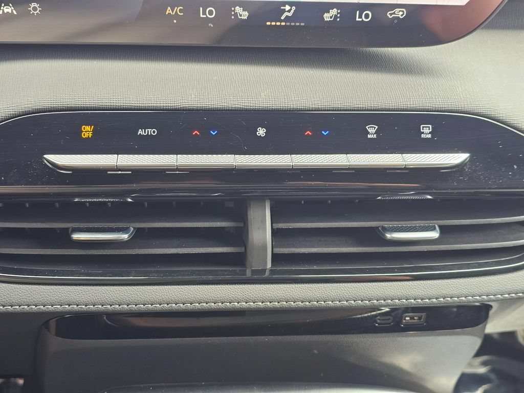 Used 2026 Buick Enclave Sport Touring FWD image 34