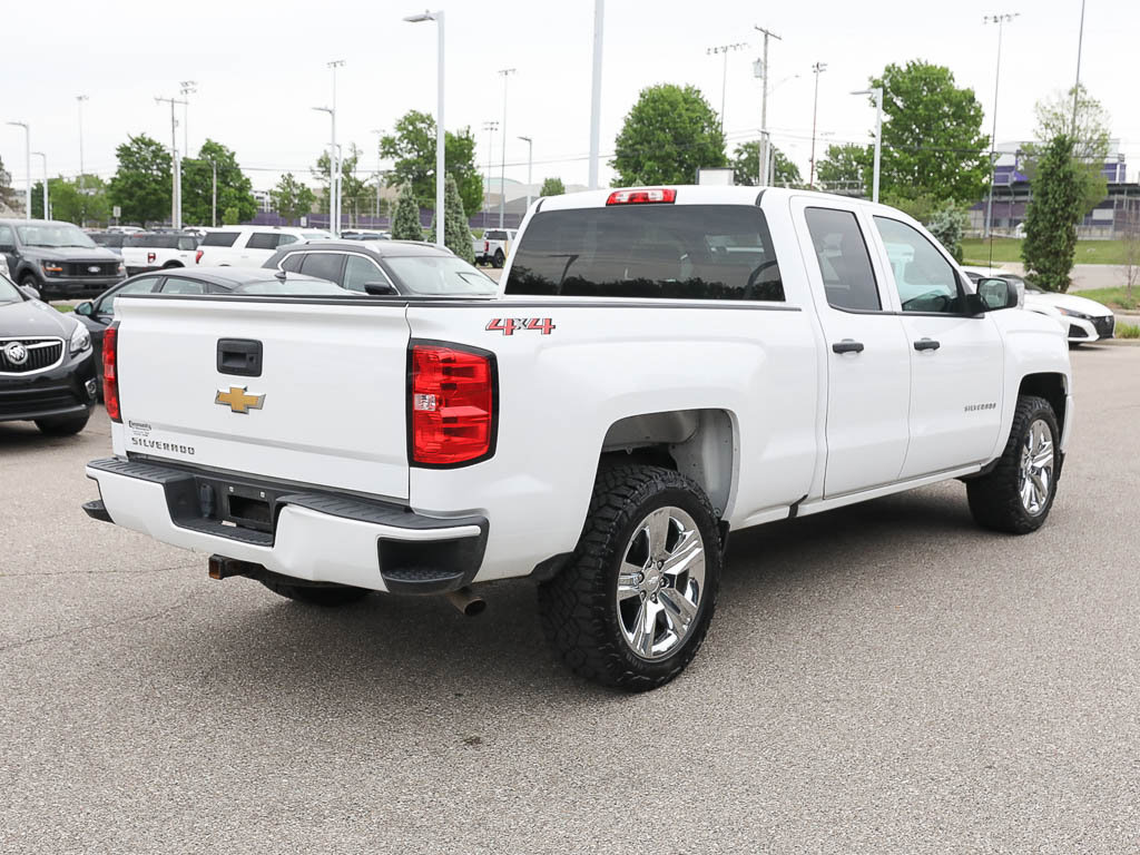 Used 2018 Chevrolet Silverado 1500 Custom w/ Custom Value Package AWD/4WD image 7