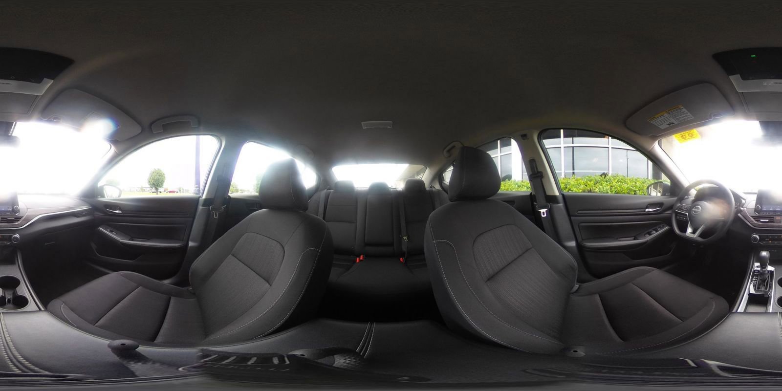 Used 2025 Nissan Altima 2.5 SV FWD image 42
