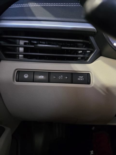Used 2019 Nissan Altima 2.5 SV AWD/4WD image 34