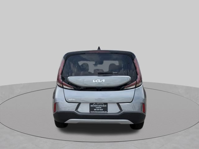 Used 2025 Kia Soul LX w/ LX Technology Package FWD image 5