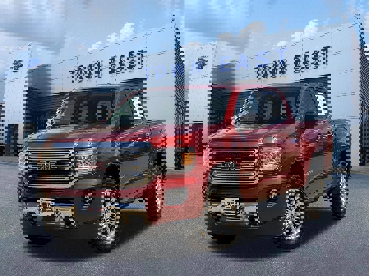 Used 2016 GMC Canyon SLT w/ Driver Alert Package image 1