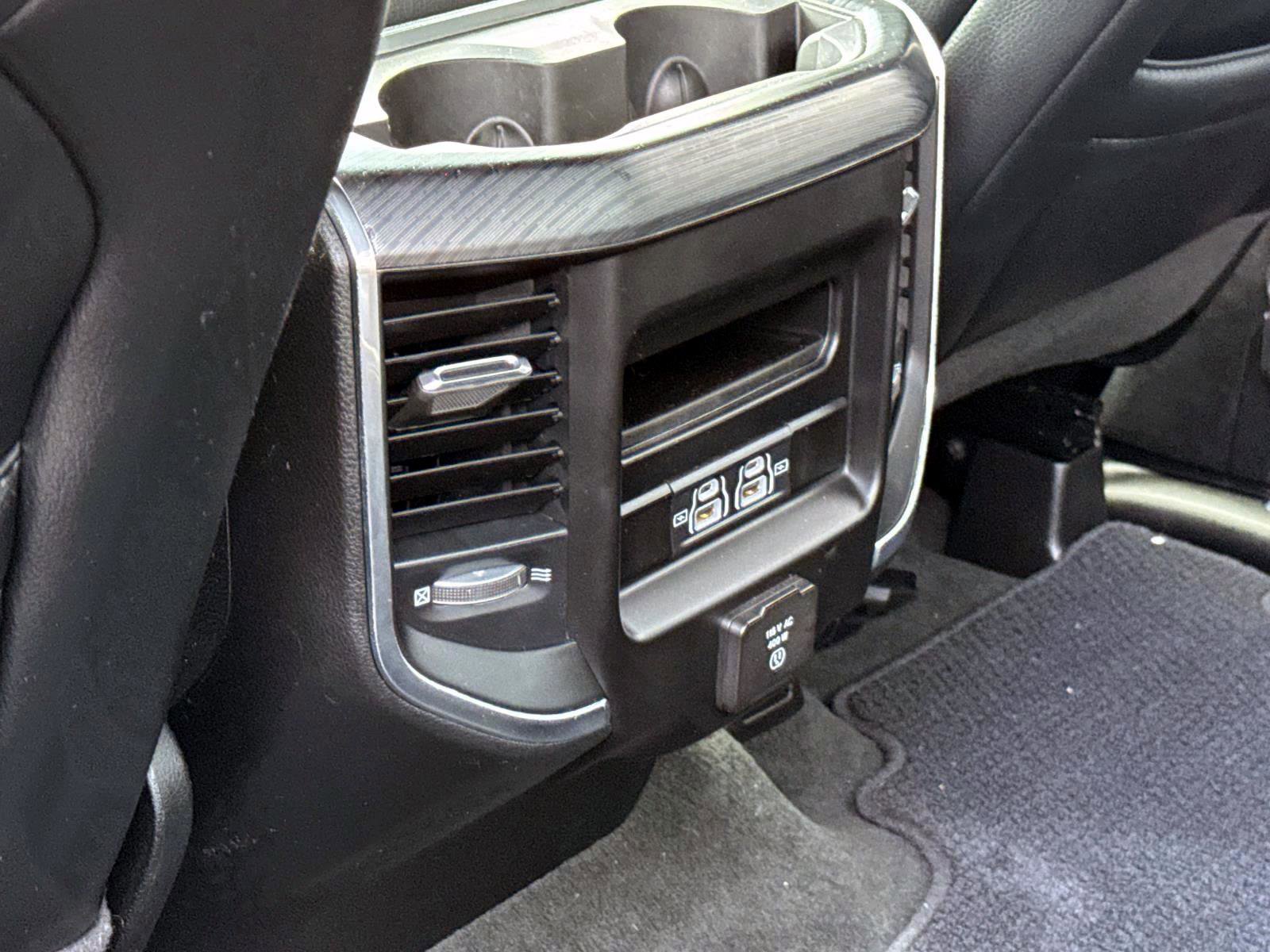 Used 2023 RAM 1500 Laramie AWD/4WD image 9
