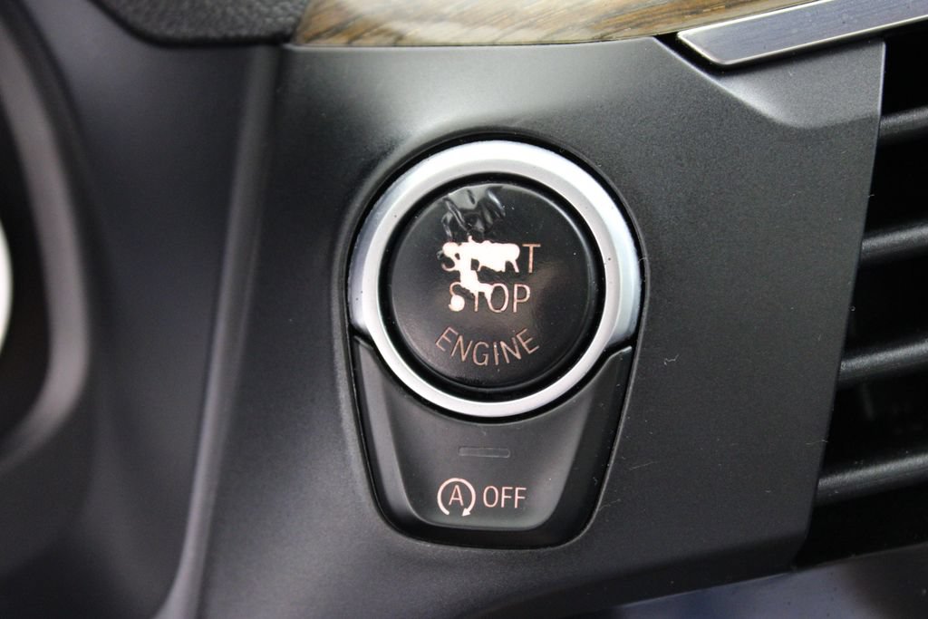 Used 2019 BMW X3 sDrive30i w/ Driving Assistance Package RWD image 12