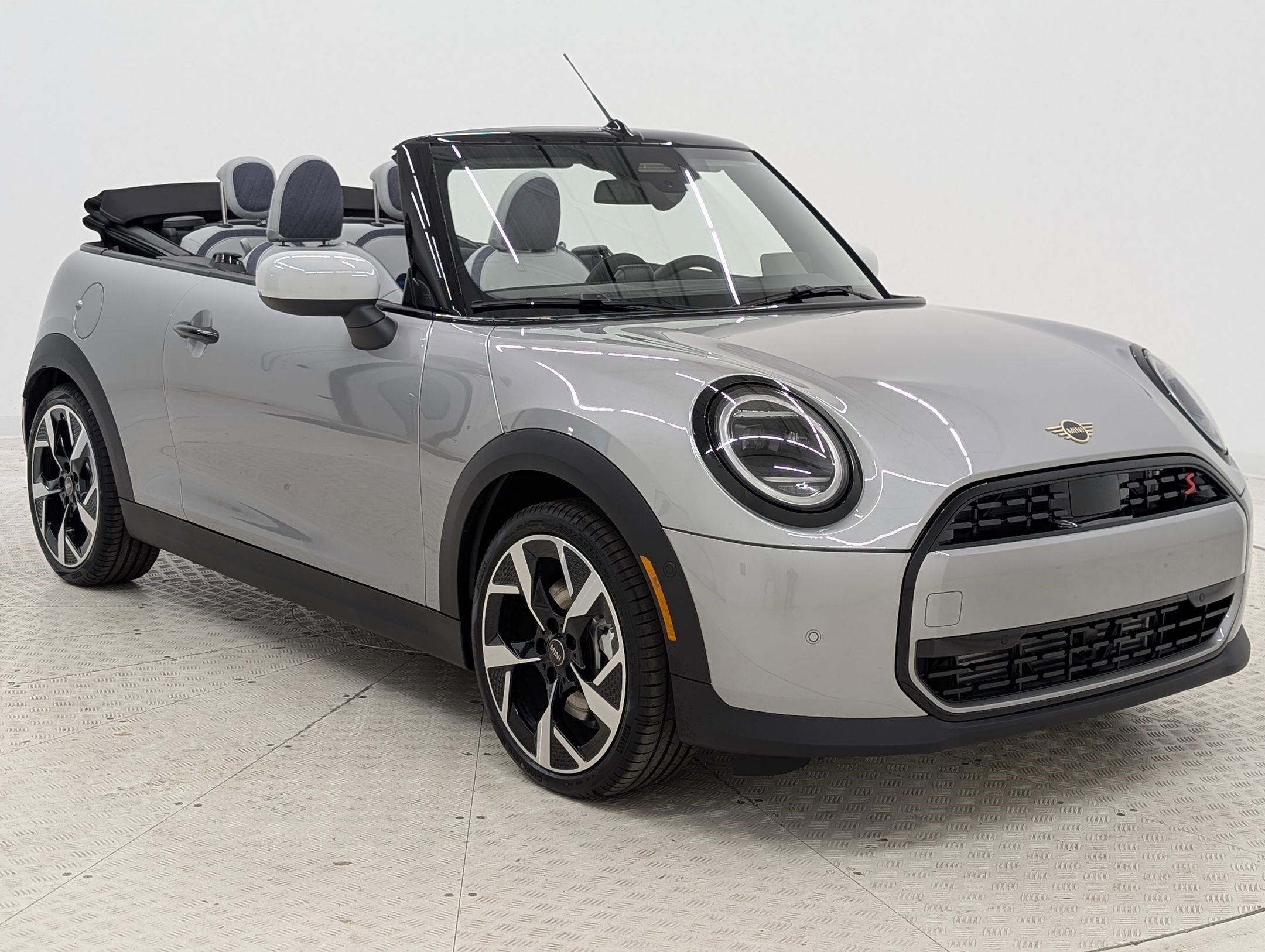New 2026 MINI Cooper S image 7