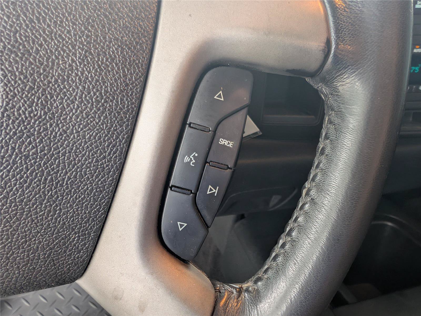 Used 2007 GMC Sierra 2500 SLE w/ EZ-Lift Tailgate Package RWD image 22
