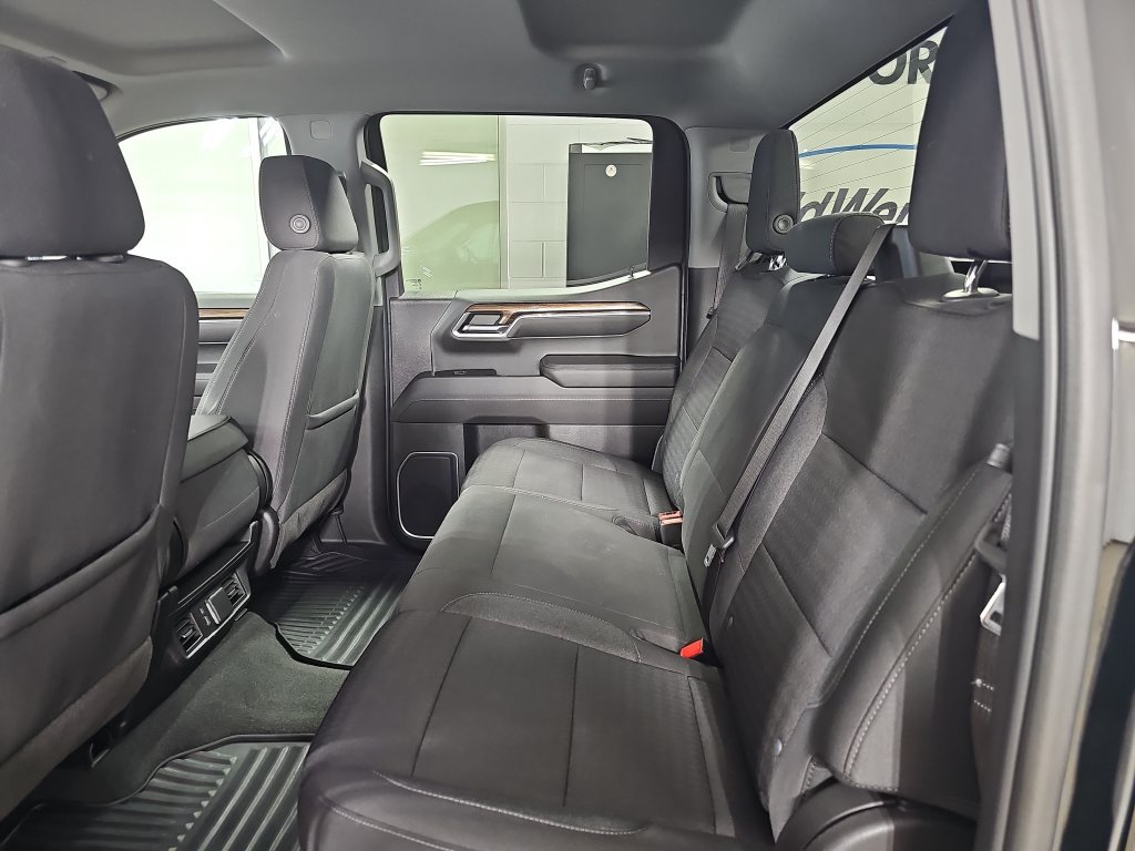 Certified 2023 Chevrolet Silverado 1500 LT AWD/4WD image 17