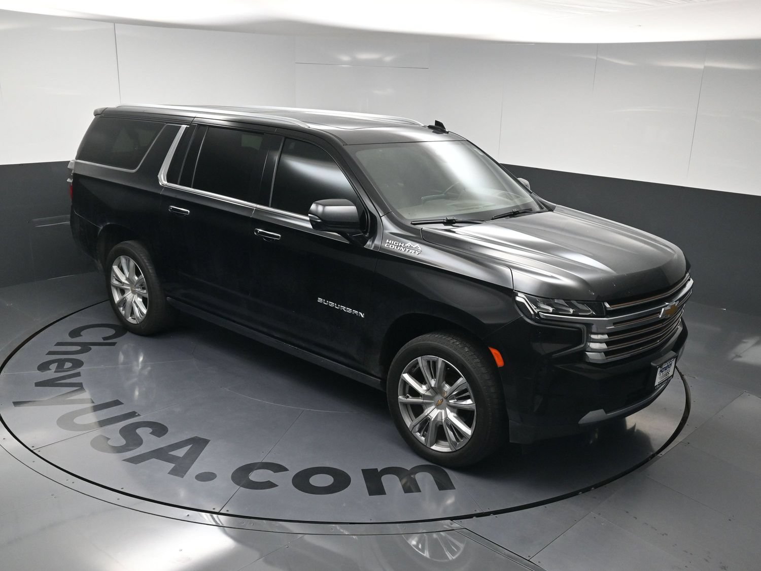 Used 2021 Chevrolet Suburban High Country AWD/4WD image 33