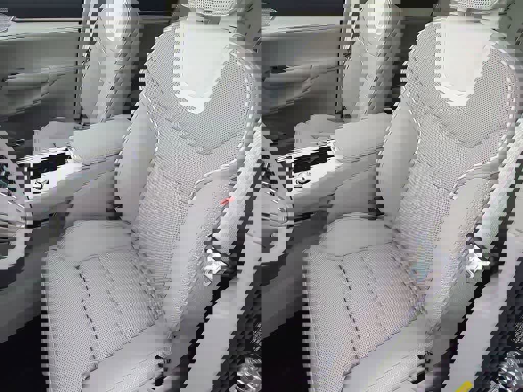 New 2025 Volvo EX90 Ultra w/ Protection Package Premier image 15