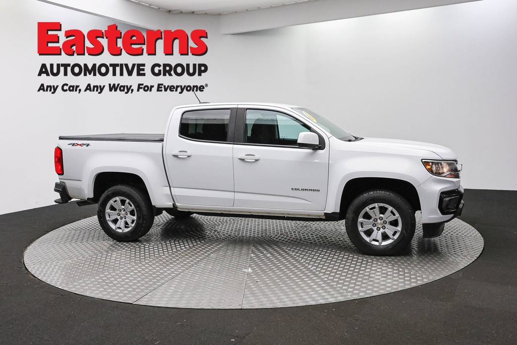 Used 2021 Chevrolet Colorado LT w/ Safety Package AWD/4WD image 4