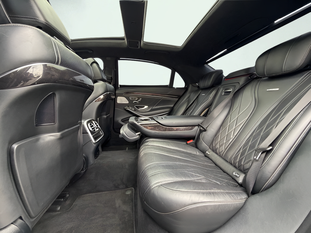 Used 2016 Mercedes-Benz S 63 AMG 4MATIC Sedan image 23