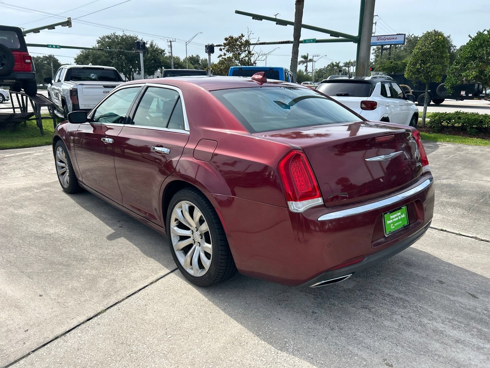Used 2017 Chrysler 300 C w/ Safetytec Plus Group RWD image 3