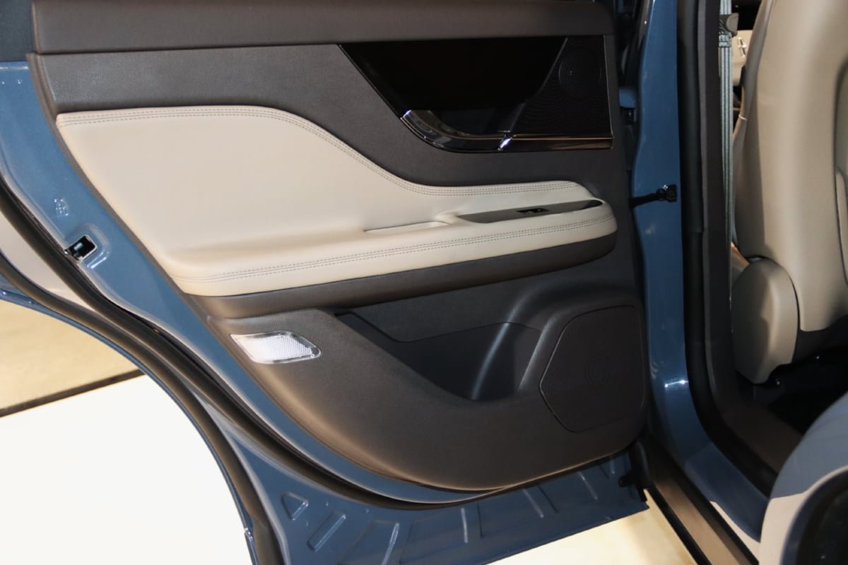 Used 2024 Lincoln Corsair AWD w/ Equipment Group 101A image 42