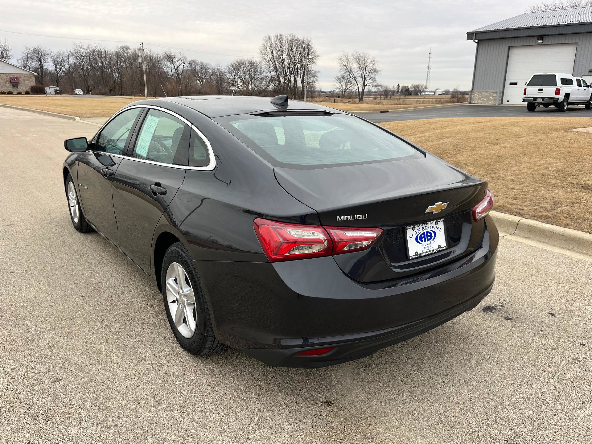 Certified 2022 Chevrolet Malibu LT FWD image 4