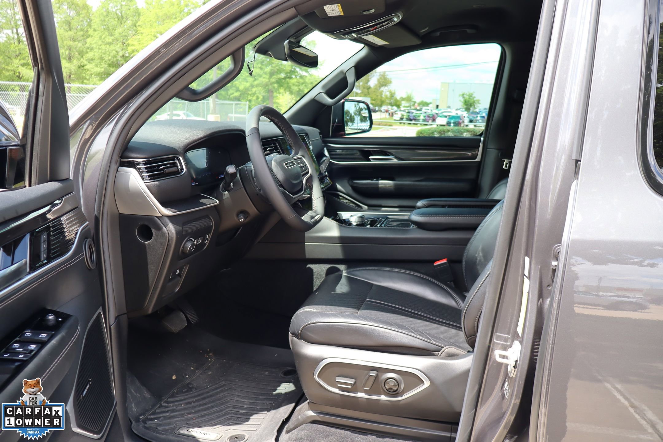 Used 2022 Jeep Wagoneer Series I RWD image 24