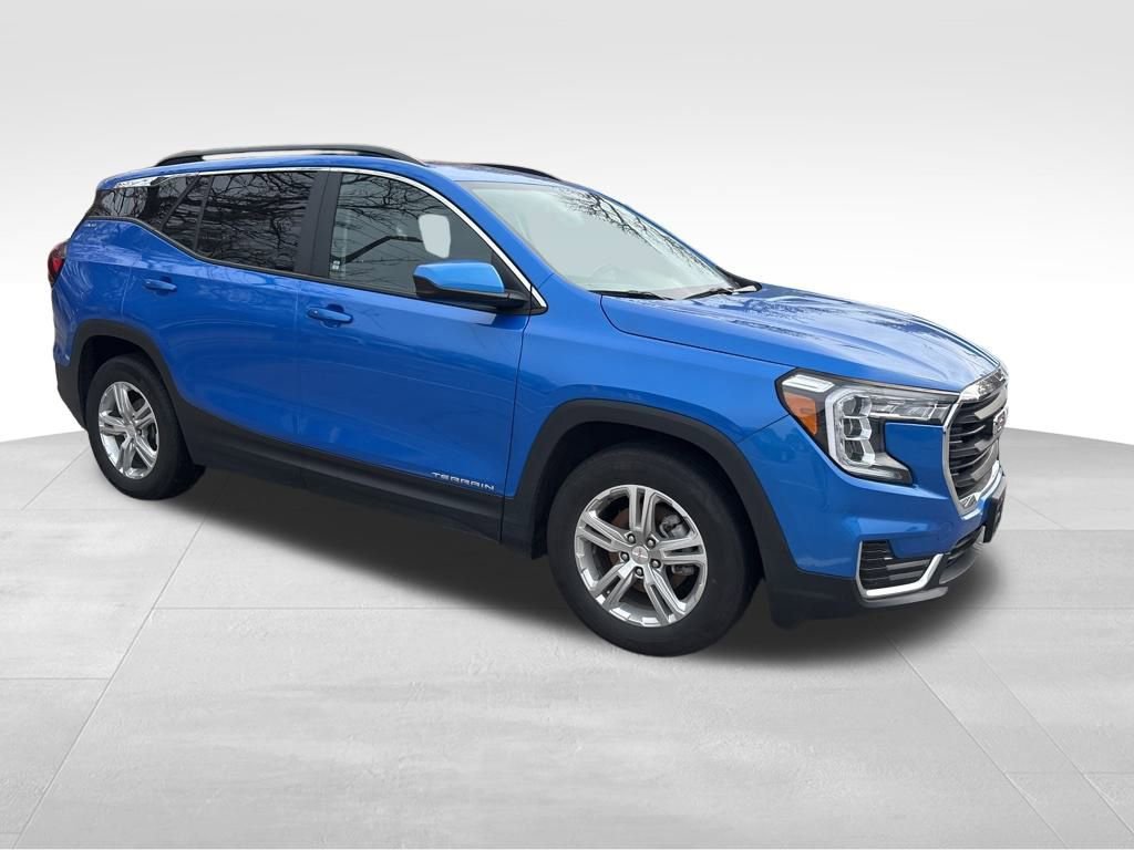 Certified 2024 GMC Terrain SLE w/ Driver Convenience Package image 13