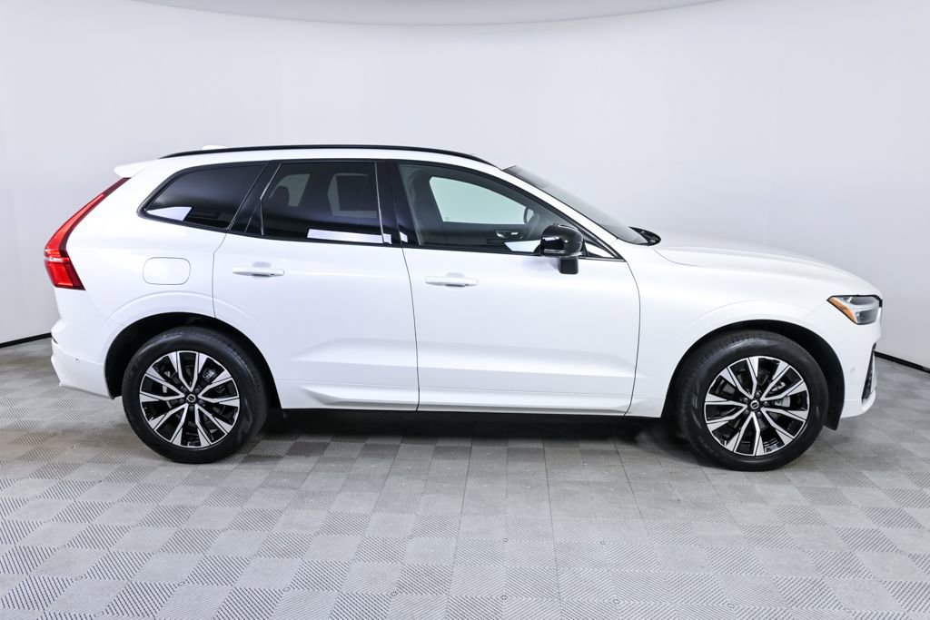 Certified 2024 Volvo XC60 B5 Plus w/ Protection Package Premier AWD/4WD image 27