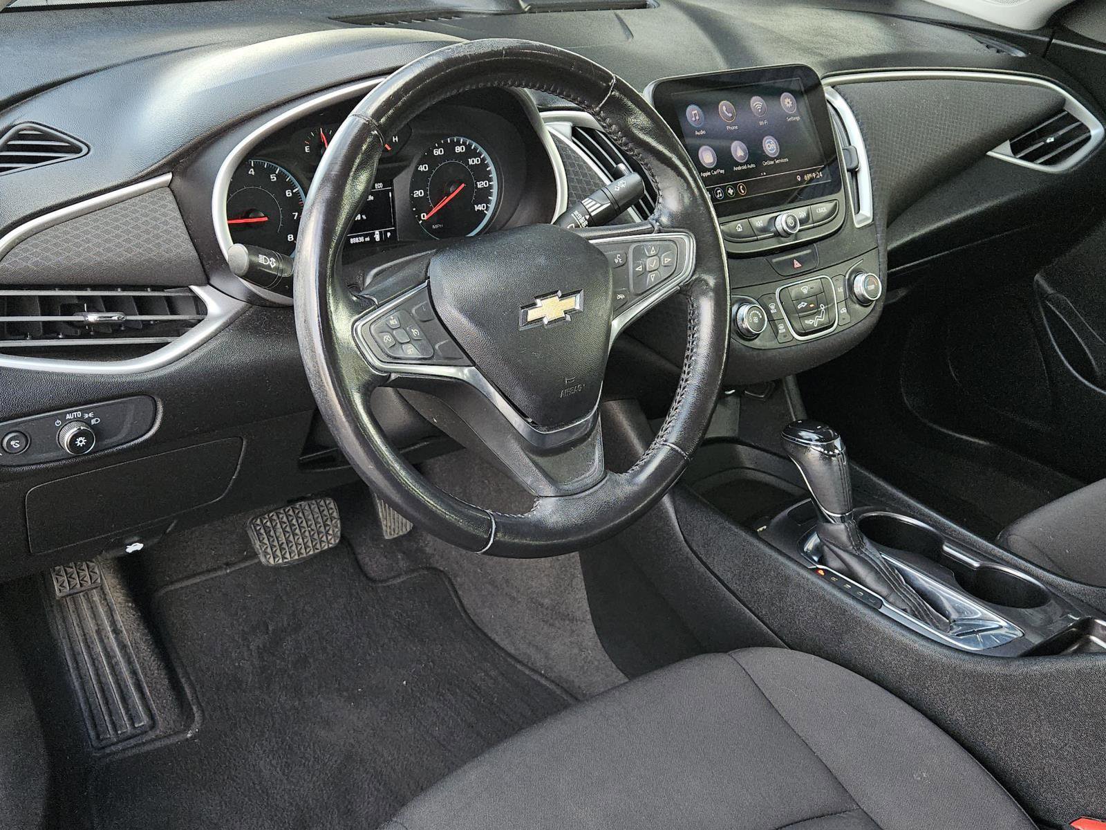 Used 2019 Chevrolet Malibu RS image 25