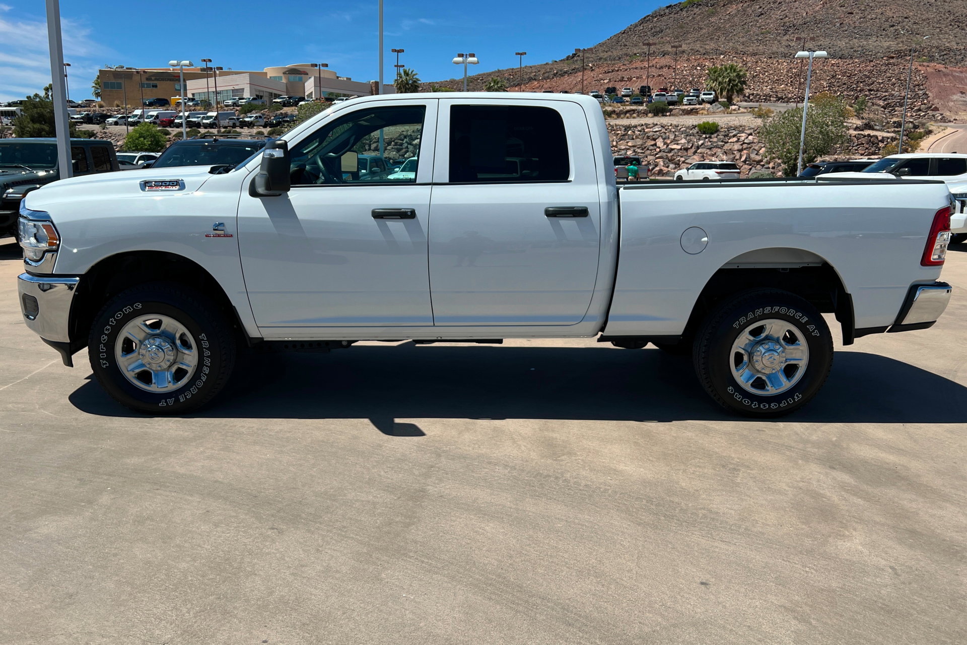 Used 2024 RAM 2500 Tradesman w/ Chrome Appearance Group AWD/4WD image 2