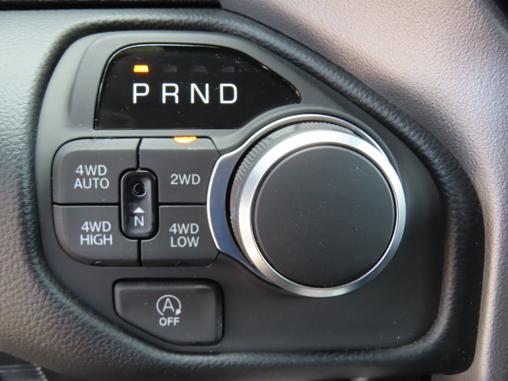 New 2026 RAM 1500 Big Horn AWD/4WD image 13