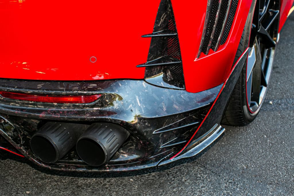Used 2020 Ferrari 812 Superfast RWD image 64
