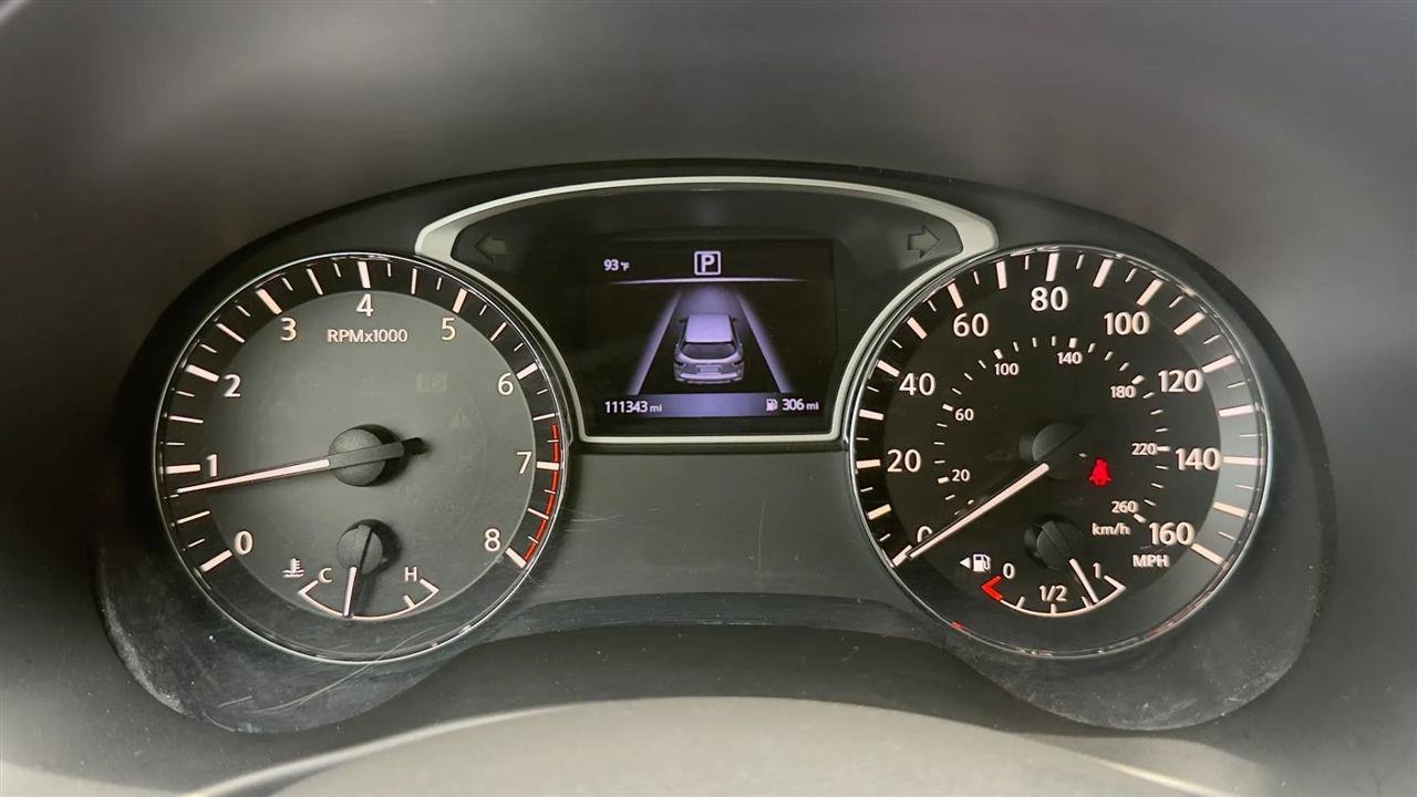 Used 2017 Nissan Pathfinder SV FWD image 16