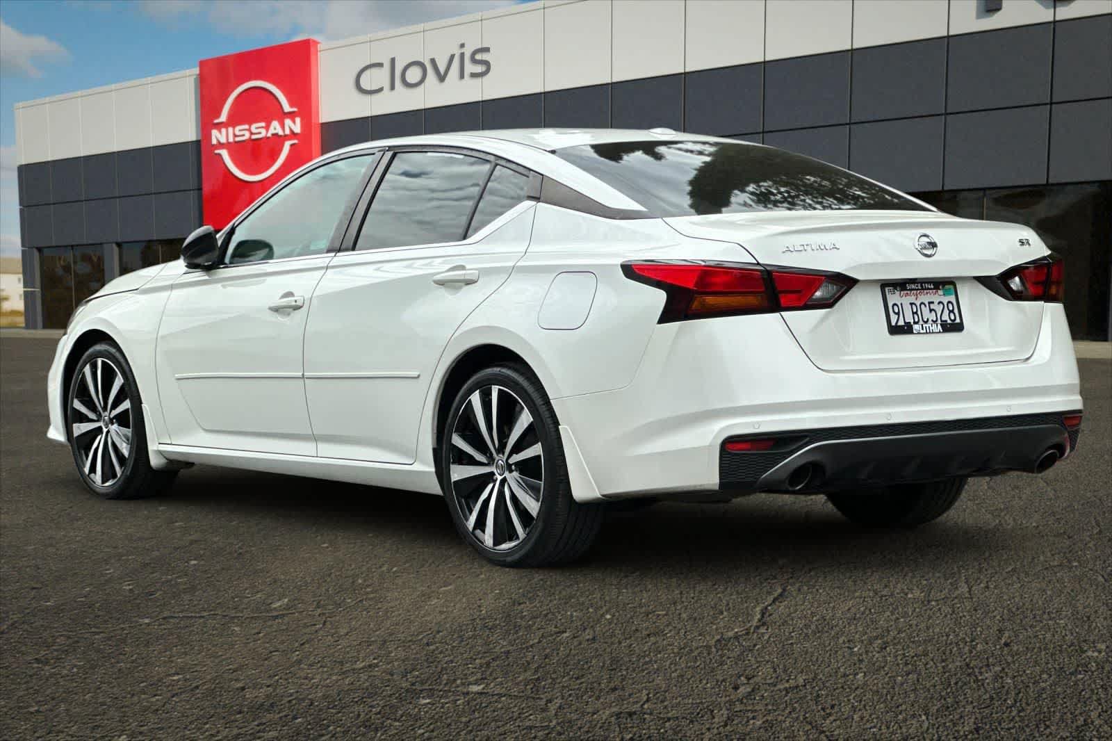 Used 2021 Nissan Altima 2.5 SR FWD image 7