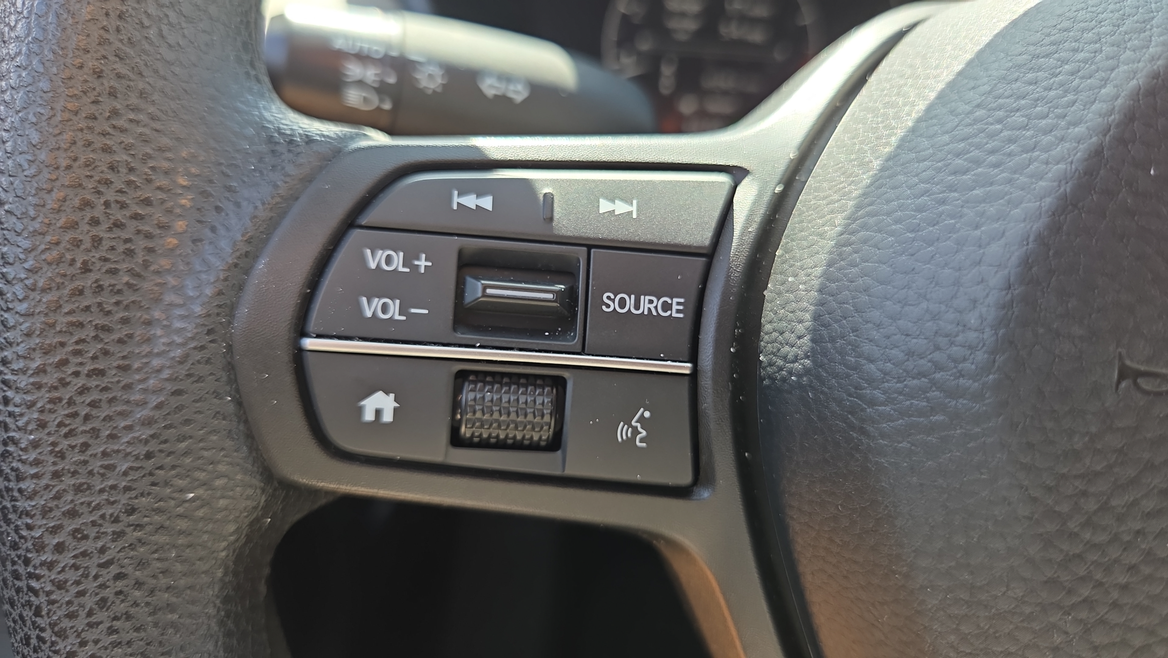 Certified 2023 Honda HR-V LX image 25
