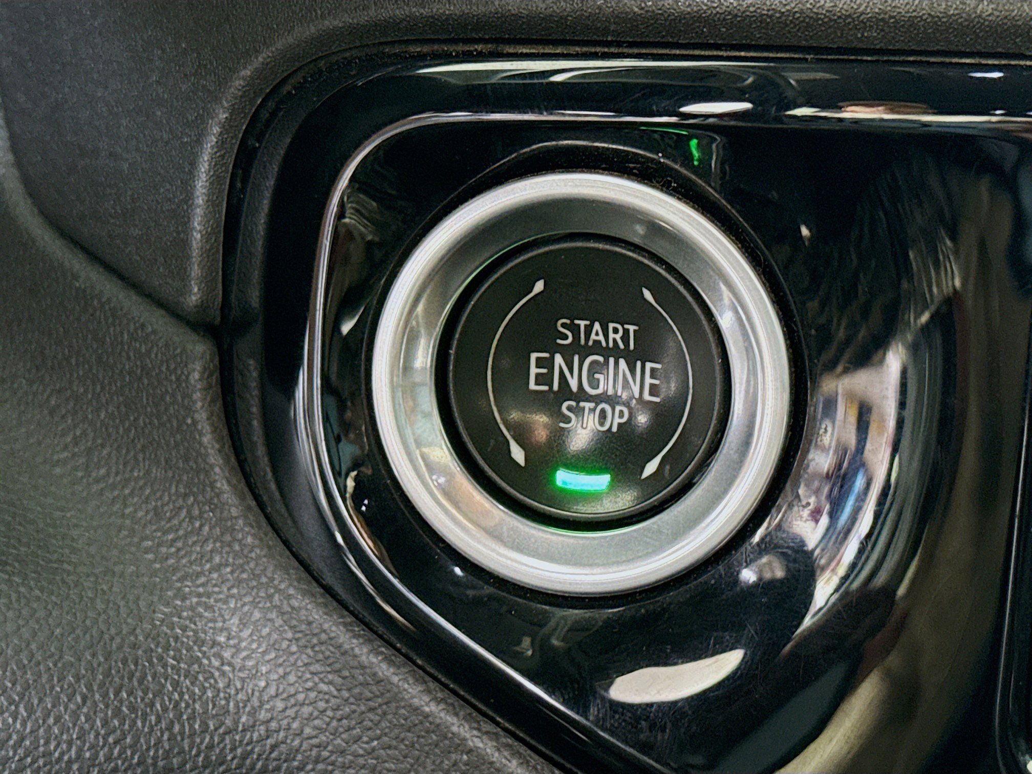 Used 2024 Chevrolet Silverado 2500 LT w/ Convenience Package image 20